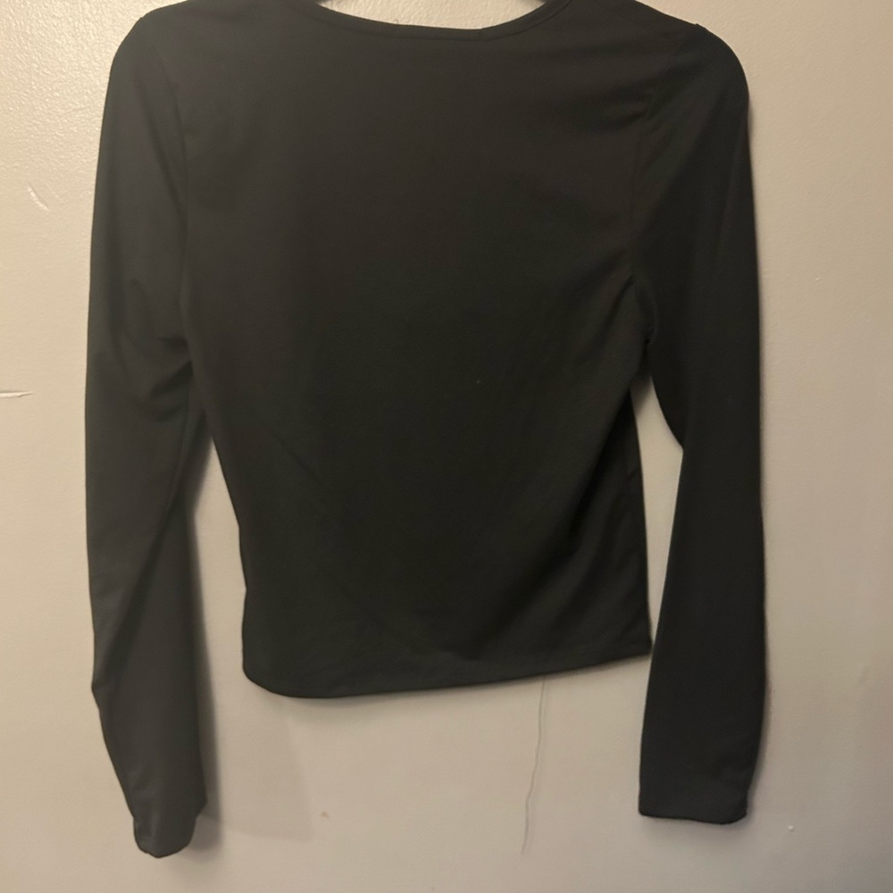 Gaze shirt - black peekaboo long sleeve NWT - Picture 5 of 9